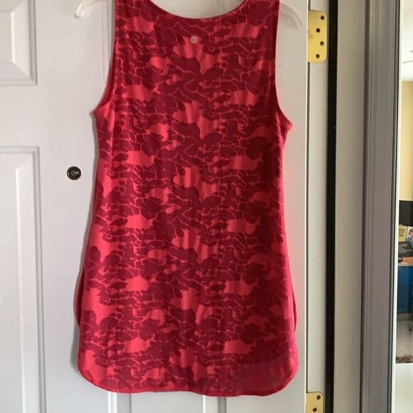 NWOT coral athletic top - Picture 2 of 8